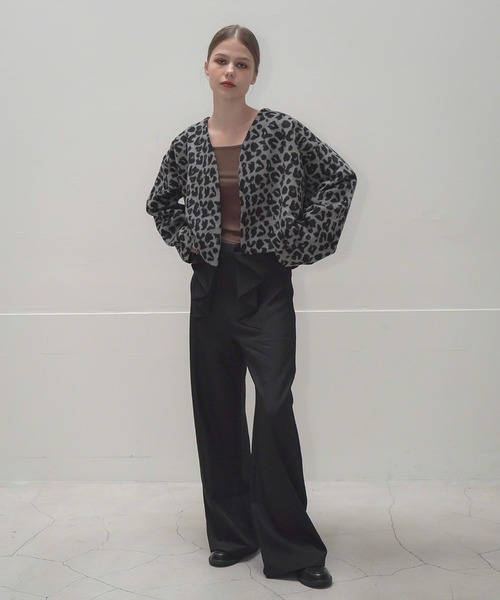 Mirette(ミレット)の「フロントリボンハイウエストスラックス ワイドシルエット / Front Ribbon High Waist Wide Slacks(スラックス・レディース・ブラック/チャコールグレー・SMALL/MEDIUM/LARGE)」の9枚目の写真