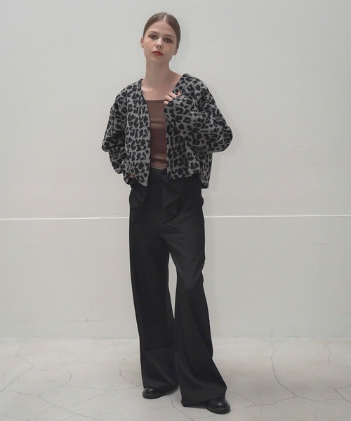 Mirette(ミレット)の「フロントリボンハイウエストスラックス ワイドシルエット / Front Ribbon High Waist Wide Slacks(スラックス・レディース・ブラック/チャコールグレー・SMALL/MEDIUM/LARGE)」の10枚目の写真
