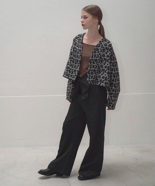 Mirette(ミレット)の「フロントリボンハイウエストスラックス ワイドシルエット / Front Ribbon High Waist Wide Slacks(スラックス・レディース・ブラック/チャコールグレー・SMALL/MEDIUM/LARGE)」の12枚目の写真