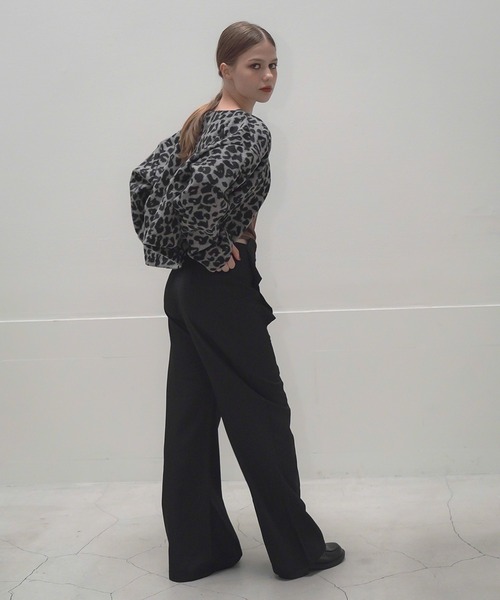 Mirette(ミレット)の「フロントリボンハイウエストスラックス ワイドシルエット / Front Ribbon High Waist Wide Slacks(スラックス・レディース・ブラック/チャコールグレー・SMALL/MEDIUM/LARGE)」の14枚目の写真