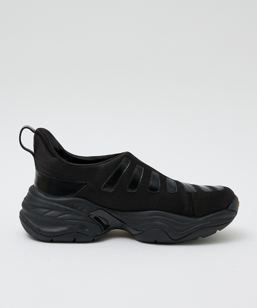 Au BANNISTER(オゥバニスター)の「【Vibram/ヴィブラムソール】ハンズフリースニーカー(スニーカー・レディース・ピンク/ダークブラウン/ブラック・S/M/L)」の14枚目の写真