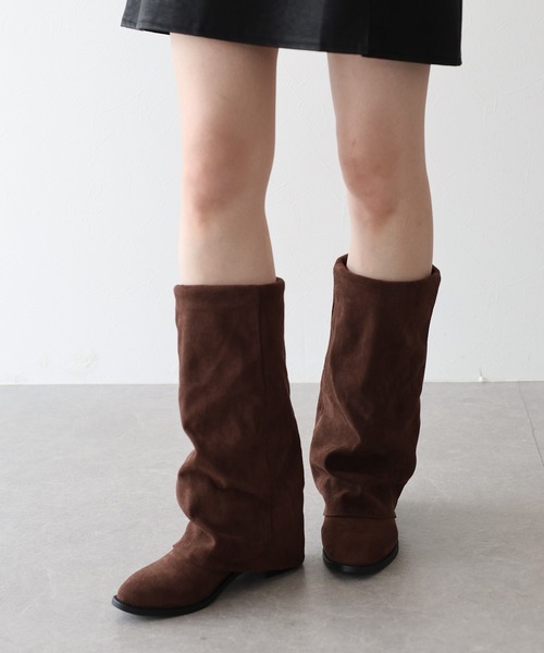 BLUEEAST(ブルーイースト)の「スウェードカバーブーツ(ブーツ・レディース・ブラック/ブラウン・MEDIUM/LARGE)」の5枚目の写真
