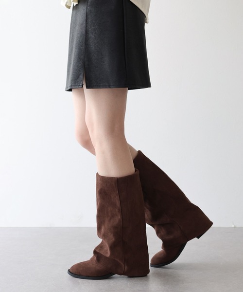 BLUEEAST(ブルーイースト)の「スウェードカバーブーツ(ブーツ・レディース・ブラック/ブラウン・MEDIUM/LARGE)」の7枚目の写真