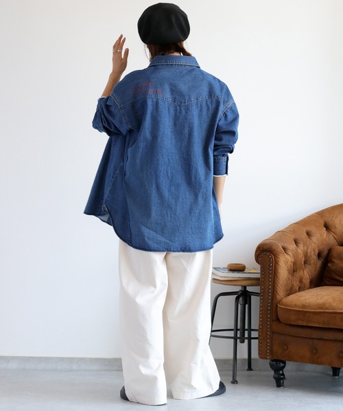 cepo（セポ）の「〈セットアップ対応〉ロゴ刺繍ロングデニムシャツ（シャツ/ブラウス・レディース・ブルー系3/ブルー系2・M）」の9枚目の写真