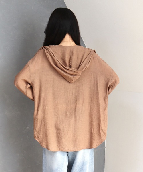 CECIL McBEE（セシルマクビー）の「シアーワッシャーフーディーシャツ（シャツ/ブラウス・レディース・ブラウン/ライトベージュ/ブラック・MEDIUM/LARGE）」の16枚目の写真