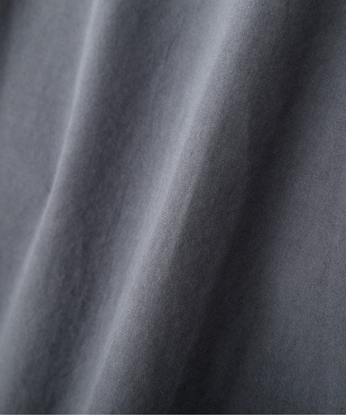 MHL.（エムエイチエル）の「GARMENT DYE COTTON SHIRTING（シャツ/ブラウス・レディース・ホワイト/ブルー・1/2）」の9枚目の写真