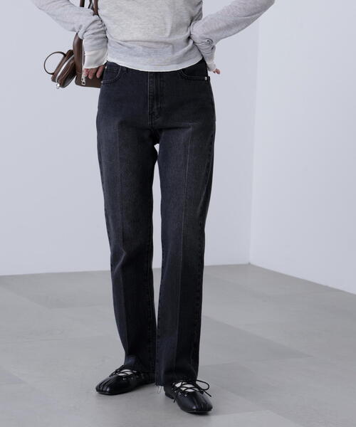 FREE'S MART(フリーズマート)の「センタープレススリムストレートデニム(その他パンツ・レディース・ブルー系その他5/ブラック系その他・SMALL/MEDIUM)」の6枚目の写真