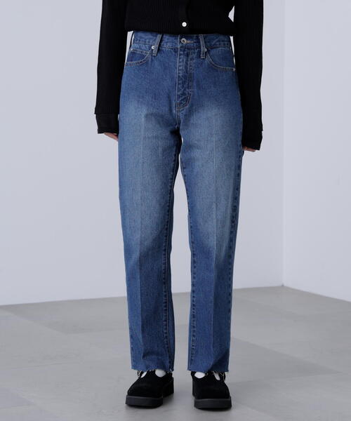 FREE'S MART(フリーズマート)の「センタープレススリムストレートデニム(その他パンツ・レディース・ブルー系その他5/ブラック系その他・SMALL/MEDIUM)」の16枚目の写真