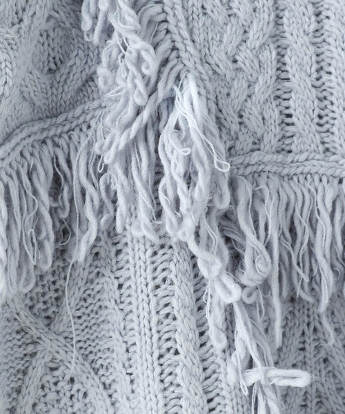 LOWRYS FARM（ローリーズファーム）の「ケーブルフリンジLONG丈  588919（ニット/セーター・レディース・ブルー/アイボリー/ブラウン・FREE）」の13枚目の写真