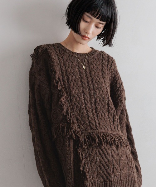 LOWRYS FARM（ローリーズファーム）の「ケーブルフリンジLONG丈  588919（ニット/セーター・レディース・ブルー/アイボリー/ブラウン・FREE）」の22枚目の写真