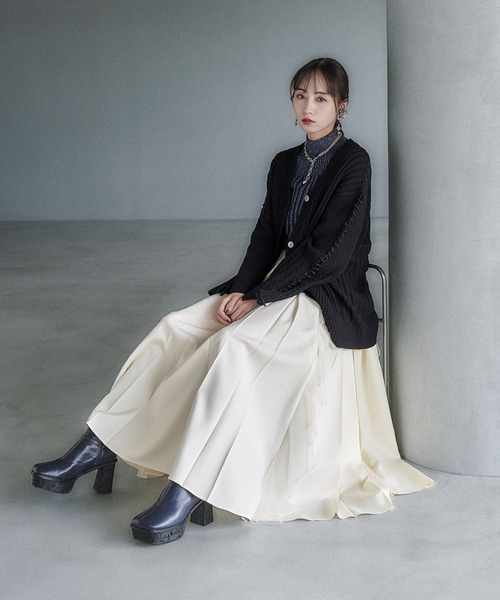 2025AW HARE シアーフリルプリーツスカート オフホワイト HARE（ハレ）の「シアーフリルプリーツスカート(HARE)（スカート