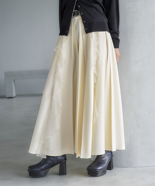 HARE（ハレ）の「シアーフリルプリーツスカート(HARE)（スカート・レディース・ボルドー/オフホワイト/ブラック/ブルー/チャコールグレー・FREE）」の13枚目の写真