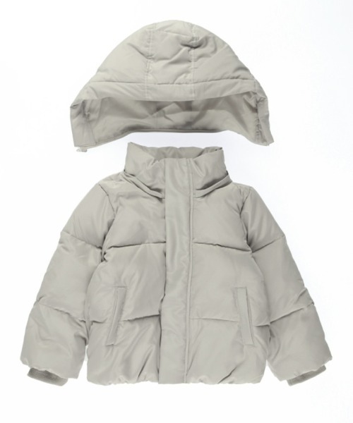 BRANSHES(ブランシェス)の「【プレミアムアウター】ダウンジャケット(ブルゾン・キッズ・グレイッシュベージュ/ブラック・100cm/110cm/120cm/130cm/140cm/150cm)」の3枚目の写真