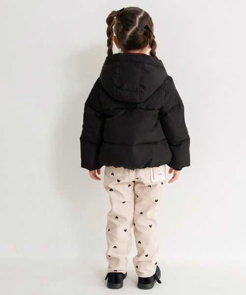 BRANSHES(ブランシェス)の「【プレミアムアウター】ダウンジャケット(ブルゾン・キッズ・グレイッシュベージュ/ブラック・100cm/110cm/120cm/130cm/140cm/150cm)」の10枚目の写真