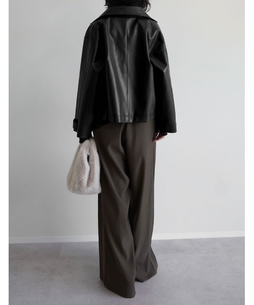 Re:EDIT（リエディ）の「[2025AW COLLECTION]フェイクレザートレンチジャケット（ライダースジャケット・レディース・ブラック/ブラウン・MEDIUM/LARGE）」の10枚目の写真