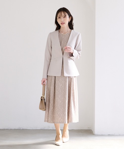 AIMER(エメ)の「コートジャカード袖付きフレアワンピース(ワンピース・レディース・ベージュ/ネイビー・MEDIUM)」の19枚目の写真