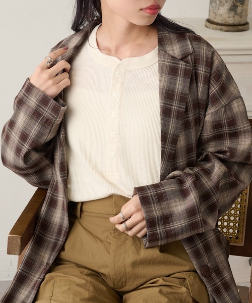 HANES(ヘインズ)の「【Hanes】ヘンリーネックオーバークルーネック HW4-C104(Tシャツ/カットソー・レディース・グレー/オフホワイト/ダークネイビー/レッド・FREE)」の2枚目の写真