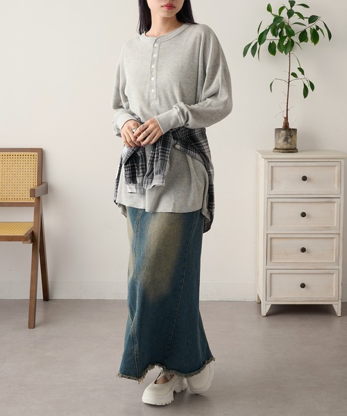 HANES(ヘインズ)の「【Hanes】ヘンリーネックオーバークルーネック HW4-C104(Tシャツ/カットソー・レディース・グレー/オフホワイト/ダークネイビー/レッド・FREE)」の21枚目の写真
