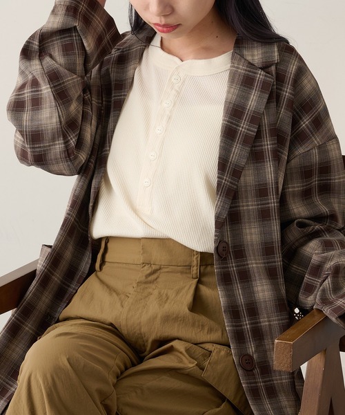 HANES(ヘインズ)の「【Hanes】ヘンリーネックオーバークルーネック HW4-C104(Tシャツ/カットソー・レディース・グレー/オフホワイト/ダークネイビー/レッド・FREE)」の13枚目の写真