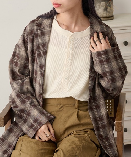 HANES(ヘインズ)の「【Hanes】ヘンリーネックオーバークルーネック HW4-C104(Tシャツ/カットソー・レディース・グレー/オフホワイト/ダークネイビー/レッド・FREE)」の14枚目の写真