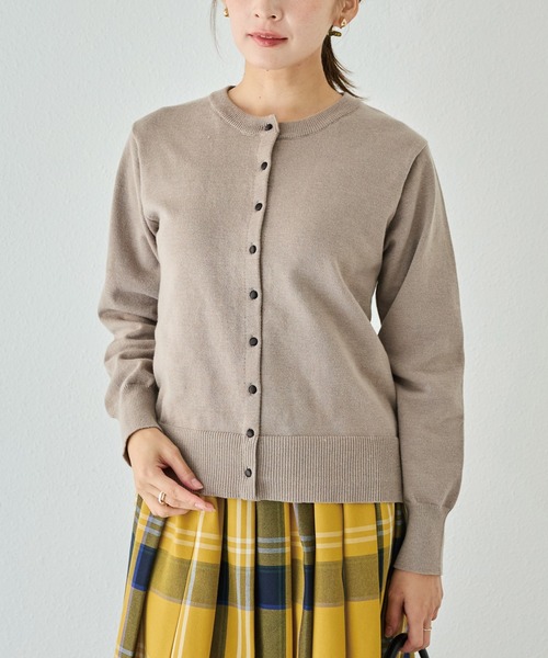LAVEANGE（ラビアンジェ）の「【洗える】ボタン配色ニットカーデ（カーディガン/ボレロ・レディース・レッド/ブラック/グレイッシュベージュ・F/3L/4L）」の15枚目の写真