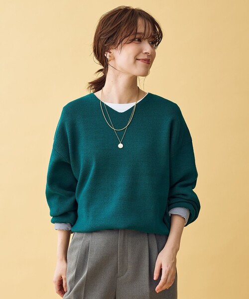 ANY(エニィ)の「【8色展開】Vネックデイリーニット(ニット/セーター・レディース・ベージュ系2/ダークグリーン系/ピンク系/グレー系2/レッド系/アイボリー系/ブルー系/ブラック系・F)」の5枚目の写真
