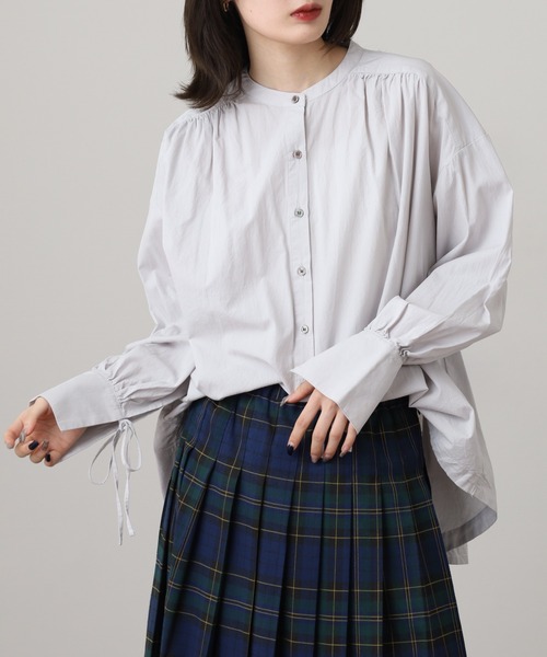 OMNES(オムネス)の「製品洗いコットンブロード袖口リボンオーバーシャツ(シャツ/ブラウス・レディース・ホワイト/ブルー系その他/ライトグレー・FREE)」の21枚目の写真