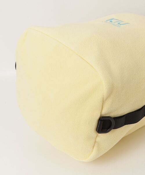 KiU（キウ）の「キウ KiU FLEECE DRAWSTRING BAG LARGE（ショルダーバッグ・メンズ・その他・ONE SIZE）」の3枚目の写真