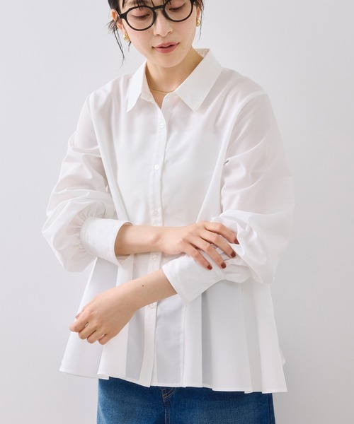 VIS(ビス)の「ヘムデザインフレアシャツ/イージーケア(シャツ/ブラウス・レディース・ネイビー/ホワイト系その他/サックスブルー・FREE)」の2枚目の写真