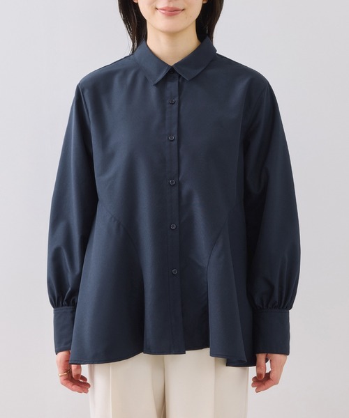 VIS(ビス)の「ヘムデザインフレアシャツ/イージーケア(シャツ/ブラウス・レディース・ネイビー/ホワイト系その他/サックスブルー・FREE)」の13枚目の写真