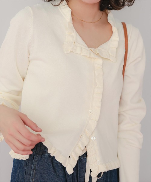 titivate(ティティベイト)の「UVケア/抗ピルプチフリルデザインニットカーディガン(カーディガン/ボレロ・レディース・ピンク/ブラック/アイボリー/ライトグレー/レッド・M/L/S)」の9枚目の写真