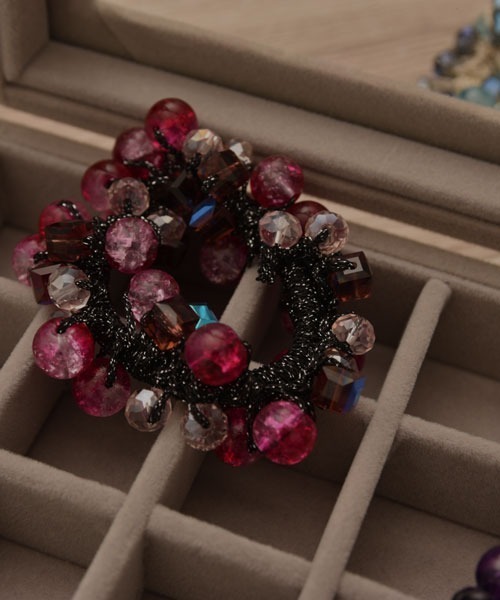 VIBGYOR Women（ヴィブジョー　ウィメン）の「【resonance】クリスタルビーズ キラキラ ヘアゴム（ヘアゴム・レディース・ピンク系/パープル系/ブルー系/グリーン系/ブラック系・FREE）」の15枚目の写真