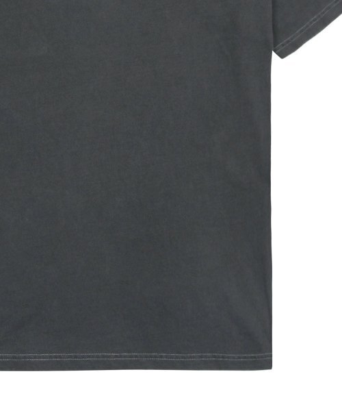 GRAVER（グレーバー）の「[ユニセックス]フラワースマイルロゴ刺繍ピグメント半袖Tシャツ_ブラックチャコール（Tシャツ/カットソー・レディース・チャコール・SMALL/MEDIUM/LARGE/X-LARGE）」の4枚目の写真