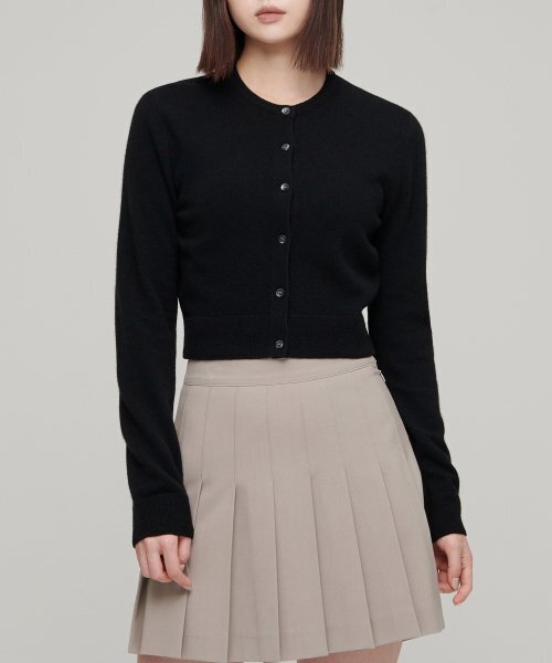 MUSINSA STANDARD WOMAN（ムシンサスタンダードウーマン）の「ウィメンズラムウールラウンドネッククロップカーディガン[ブラック]（カーディガン/ボレロ・レディース・その他・SMALL/MEDIUM/LARGE/X-SMALL）」の5枚目の写真