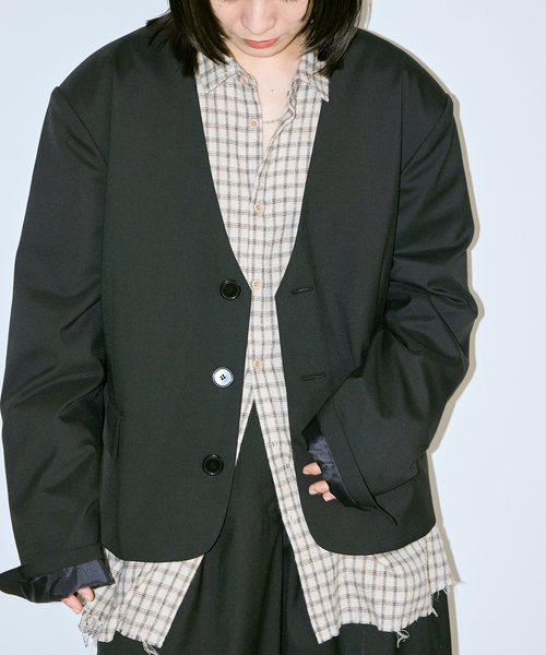 CITYSHOP(シティーショップ)の「SHORT NO COLLAR ジャケット(その他アウター・レディース・ブラック/グレー・38/36)」の4枚目の写真