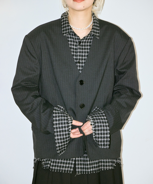 CITYSHOP(シティーショップ)の「SHORT NO COLLAR ジャケット(その他アウター・レディース・ブラック/グレー・38/36)」の13枚目の写真