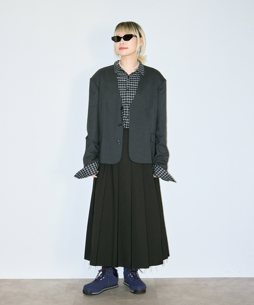 CITYSHOP(シティーショップ)の「SHORT NO COLLAR ジャケット(その他アウター・レディース・ブラック/グレー・38/36)」の15枚目の写真