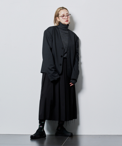 CITYSHOP(シティーショップ)の「SHORT NO COLLAR ジャケット(その他アウター・レディース・ブラック/グレー・38/36)」の18枚目の写真