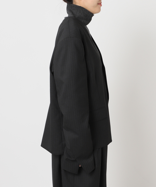 CITYSHOP(シティーショップ)の「SHORT NO COLLAR ジャケット(その他アウター・レディース・ブラック/グレー・38/36)」の22枚目の写真