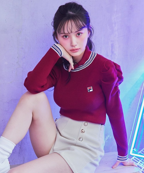 REDYAZEL（レディアゼル）の「［FILA×REDYAZEL］ラインタートルニットプルオーバー（ニット/セーター・レディース・ブラック/レッド/ネイビー/オフホワイト・FREE）」の4枚目の写真