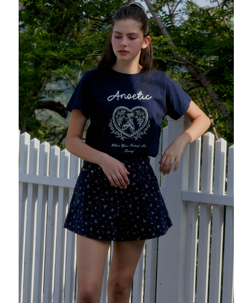 ANOETIC(アノエティック)の「ANC FLOWER SHORT PANTS_NAVY(その他パンツ・レディース・ネイビー・MEDIUM/SMALL)」の2枚目の写真