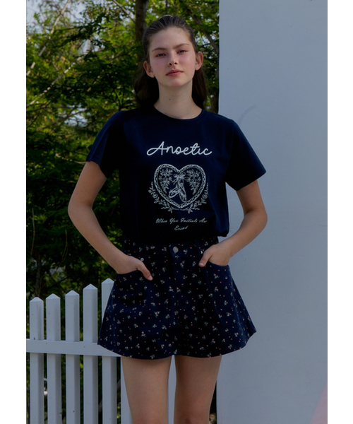 ANOETIC(アノエティック)の「ANC FLOWER SHORT PANTS_NAVY(その他パンツ・レディース・ネイビー・MEDIUM/SMALL)」の4枚目の写真