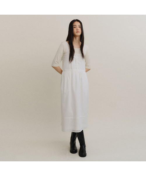 HOWUS(ホワス)の「TUNIC BUTTON UP DRESS (IVORY)(ワンピース・レディース・アイボリー・MEDIUM/SMALL)」の1枚目の写真