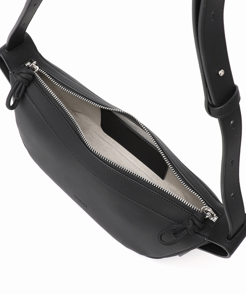 Spick & Span（スピックアンドスパン）の「ADD CULUMN/アドカラム LOOP S（ショルダーバッグ・レディース・キャメル/ブラック・FREE）」の10枚目の写真