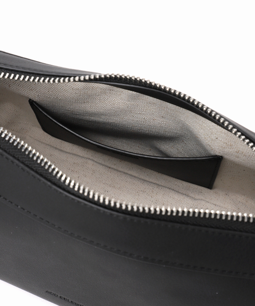 Spick & Span（スピックアンドスパン）の「ADD CULUMN/アドカラム LOOP S（ショルダーバッグ・レディース・キャメル/ブラック・FREE）」の11枚目の写真