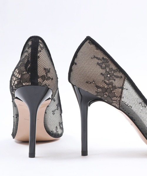 SEVEN TWELVE THIRTY(セヴントゥエルヴサーティー)の「スティレットヒールレースチュールパンプス(パンプス・レディース・ブラック系その他・22cm/22.5cm/23cm/23.5cm/24cm/24.5cm)」の3枚目の写真