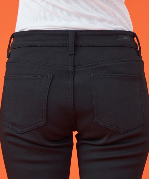 EDWIN(エドウィン)の「【WEB限定】EDWIN LADIES ハタラクロ BODY FIREスリムストレートパンツ【暖】【冬用】(その他パンツ・レディース・ブラック・X-SMALL/SMALL/MEDIUM/LARGE/X-LARGE)」の7枚目の写真