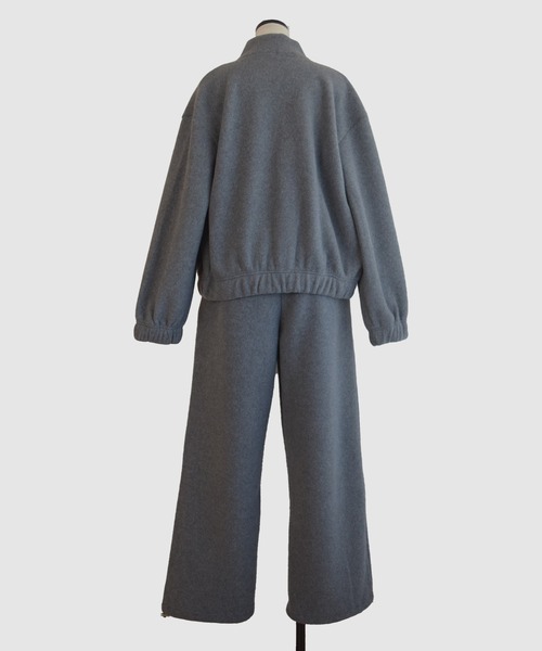 Marient(マリエント)の「フリースセットアップ TOPS/PANTS(セットアップ・レディース・グレー/クリーム・FREE)」の9枚目の写真