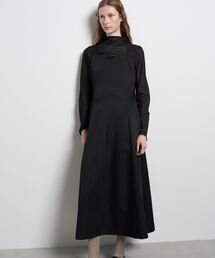 マットサテンフレアワンピース