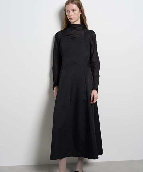 LANVIN en Bleu（ランバンオンブルー）の「マットサテンフレアワンピース（ワンピース・レディース・ブラック/オフホワイト・36/38）」の2枚目の写真